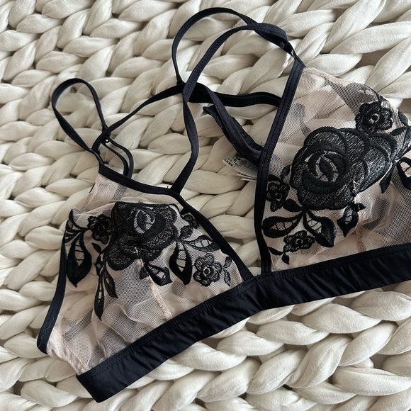 Forever 21 Bralette S - Picture 1 of 2